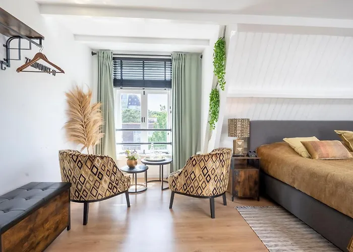 Zandvoort-17 게스트하우스 잔드보르트